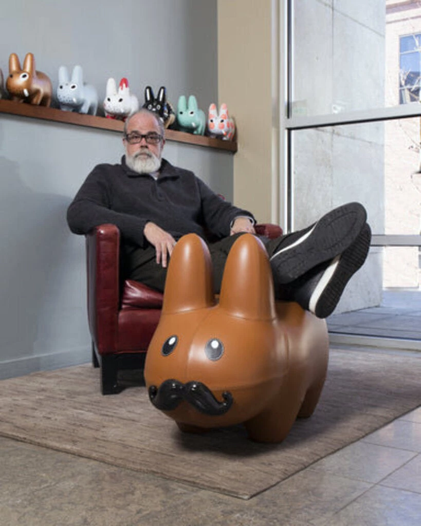HausOfRex KIDROBOT ART GIANT LEATHER HAPPY LABBIT STOOL BY FRANK KOZIK Looking Playing Loving 5 HausOfRex KIDROBOT ART GIANT LEATHER HAPPY LABBIT STOOL BY FRANK KOZIK Looking Playing Loving