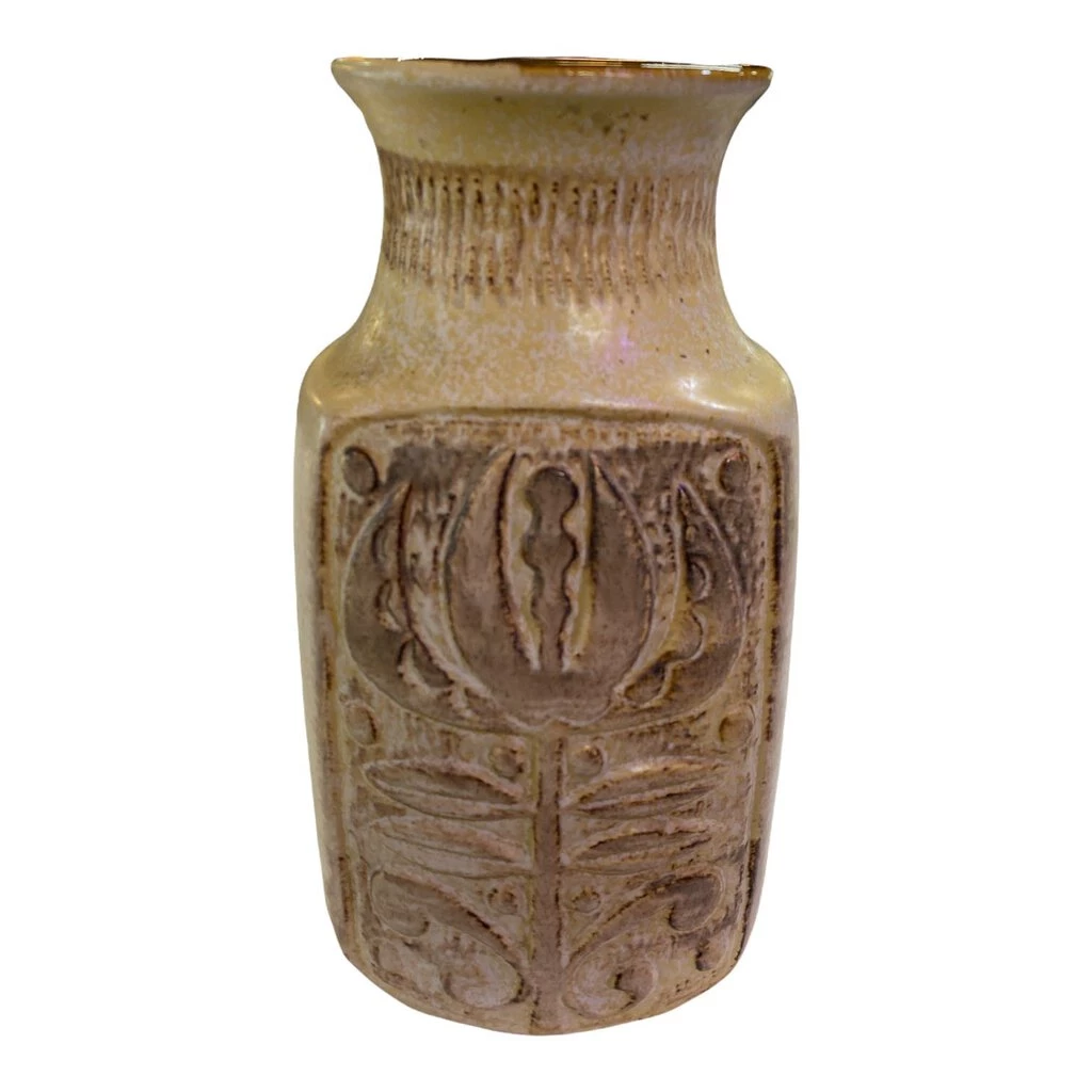 HausOfRex Looking Playing Loving Vintage West Germany Tulip Vase By Bay Ceramic 96/25 2 HausOfRex Looking Playing Loving Vintage West Germany Tulip Vase By Bay Ceramic 96/25