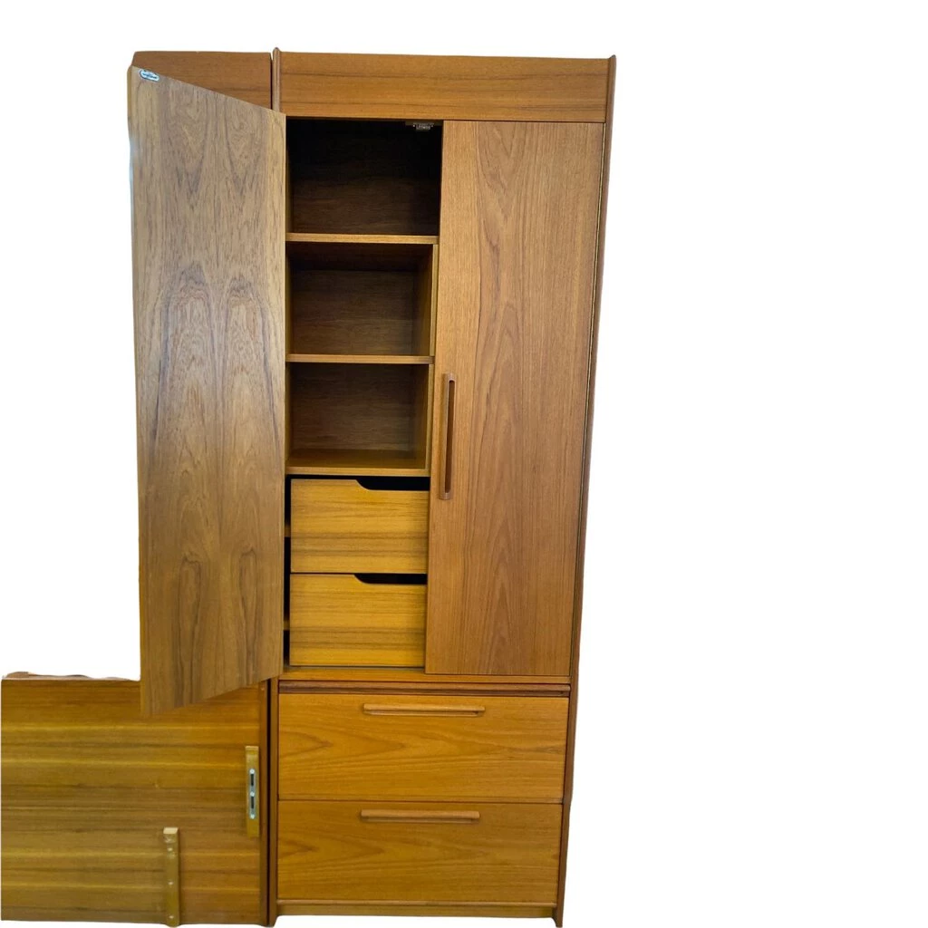 HausOfRex Westnofa Danish Modern Mid Century Pier Queen Bedroom Set With Frame 3 HausOfRex Westnofa Danish Modern Mid Century Pier Queen Bedroom Set With Frame