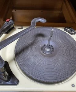 HausOfRex Looking Playing Loving Vintage Automatic Record Changer Model RC120