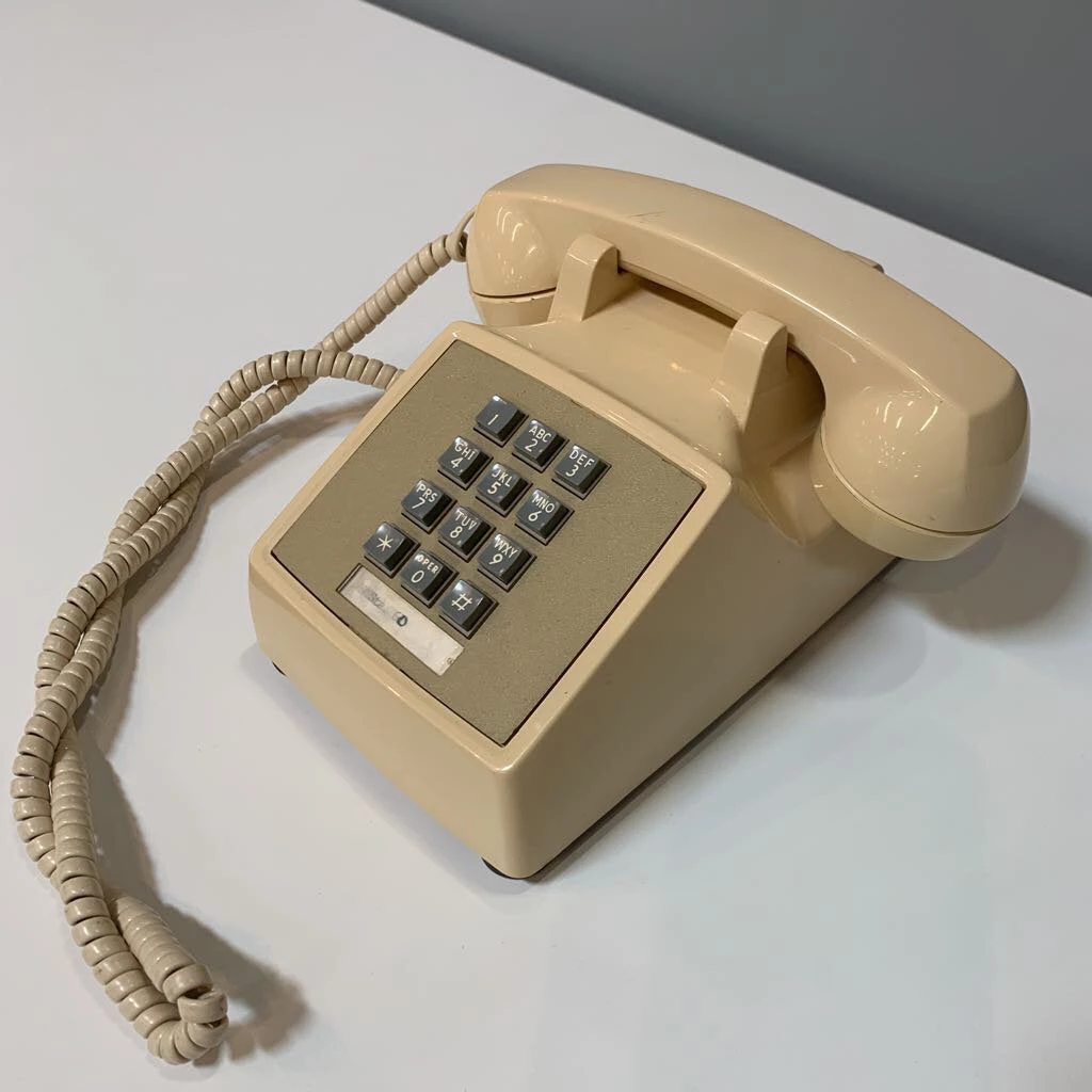 HausOfRex Looking Playing Loving Vintage Phone 2 HausOfRex Looking Playing Loving Vintage Phone