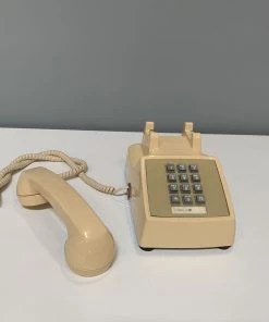 HausOfRex Looking Playing Loving Vintage Phone 5 HausOfRex Looking Playing Loving Vintage Phone